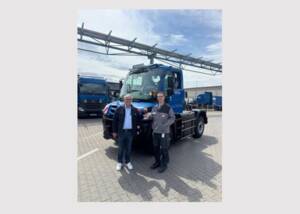 Handover of the ET 400 to Henkel