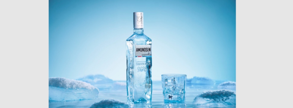 Premium Vodka Amundsen in einzigartiger Flaschenausstattung
