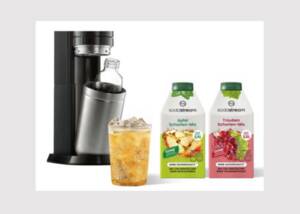 SodaStream, eine weltweit führende Marke für Wassersprudler, hat sich entschieden, seine neuen Sirupsorten Apfel Schorlen-Mix und Trauben Schorlen-Mix in der Kartonflasche SIG Dome 500 ml anzubieten. Damit steigt SodaStream in das Segment der Fruchtschorlen ein und nutzt erstmals aseptische Kartonpackungen als Teil seines kontinuierlichen Engagements für mehr Nachhaltigkeit. Apfel Schorlen-Mix und Trauben Schorlen-Mix in der Kartonflasche SIG Dome 500 ml