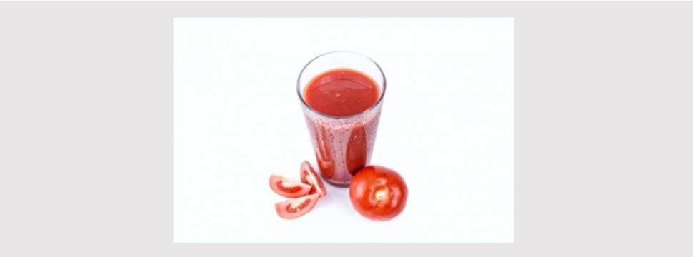 Tomato juice - a popular drink drink on a flight.