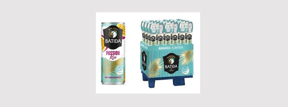 Mangaroca Batida Passion Kiss und Mangaroca Batida mit Piña‑Colada‑Glas