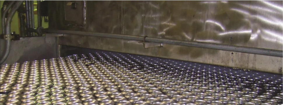 Henkel entwickelt Niedrigtemperaturreiniger für Getränkedosen aus Metall