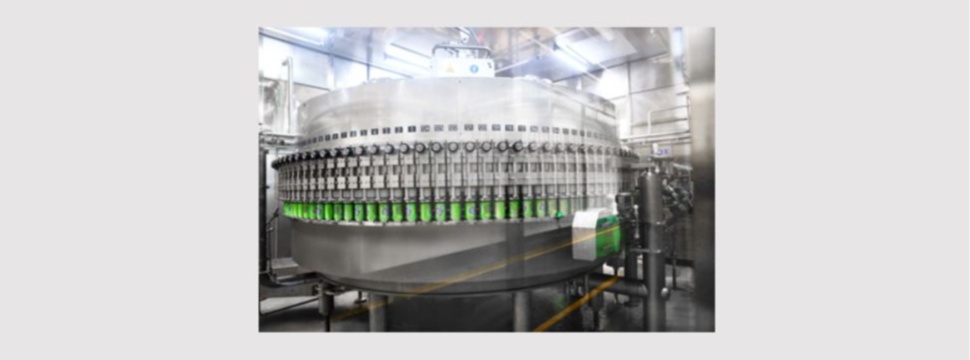 The heart of the line is the ultramodern Innofill Can DVD can filler that, as here in Yibin, processes up to 90,000 0.33-liter cans or a maximum of 60,000 0.5-liter cans per hour, holding local brands and Carlberg’s famous products.