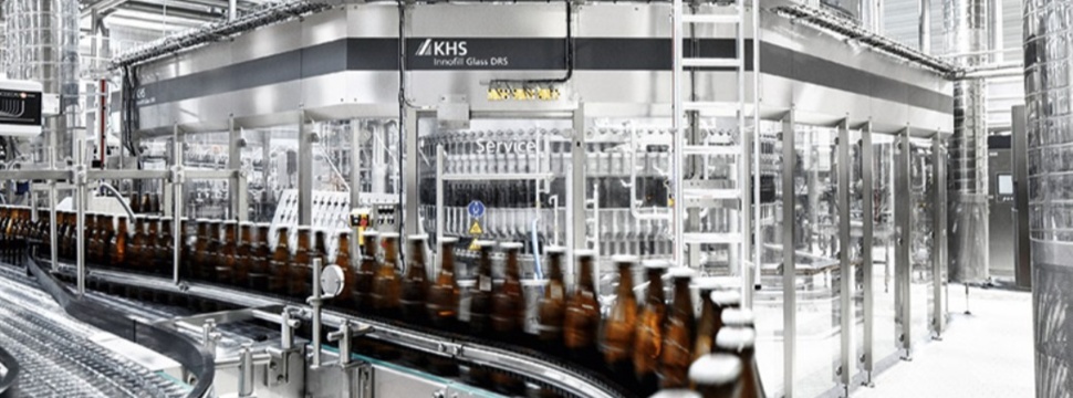 On the Innofill Glass DRS-ZMS the Bavarian brewery can fill up to 36,000 standardized pool or longneck (0.33 liters) and NRW bottles (0.5 liters).