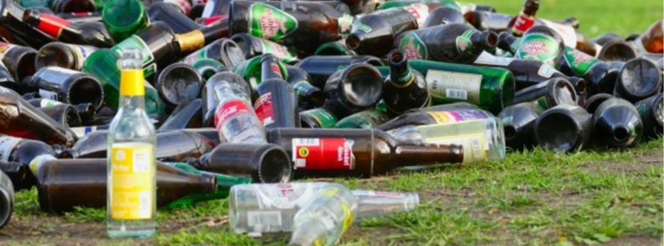 Thieves steal 15,000 returnable bottles from an empties container.