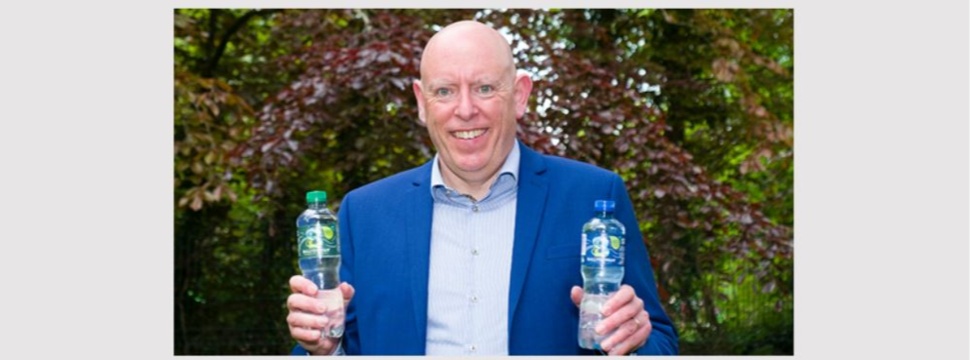 Ballygowan Mineralwasserflaschen sind jetzt zu 100 % aus recyceltem Kunststoff
