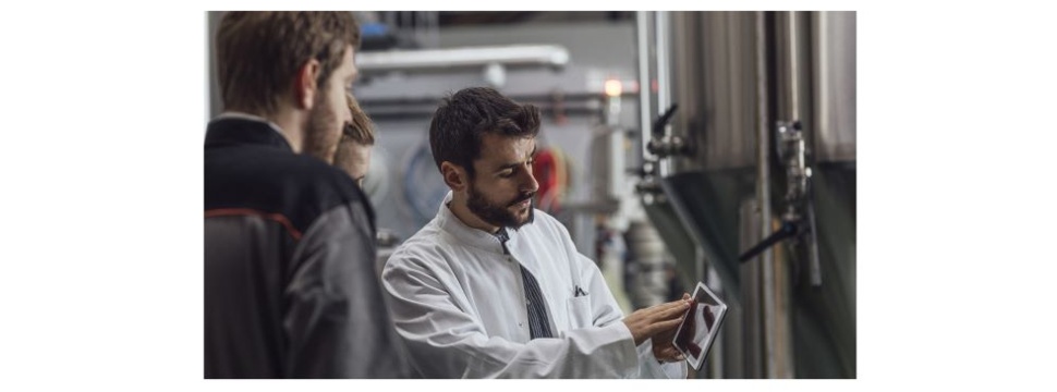 GEA macht Nachhaltigkeits-KPI für Brauereien mittels KI steuerbar