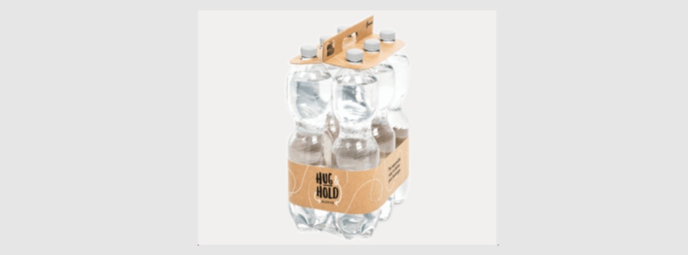 Hug&Hold is a paper packaging solution designed and developed to wrap and transport PET beverage bottles, replacing plastic shrink wrap.